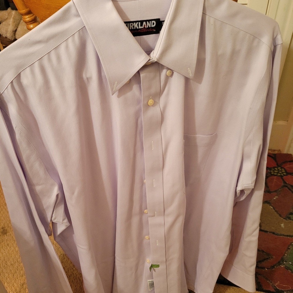 Kirkland Signature lavender button down neck 16.5 size 35
